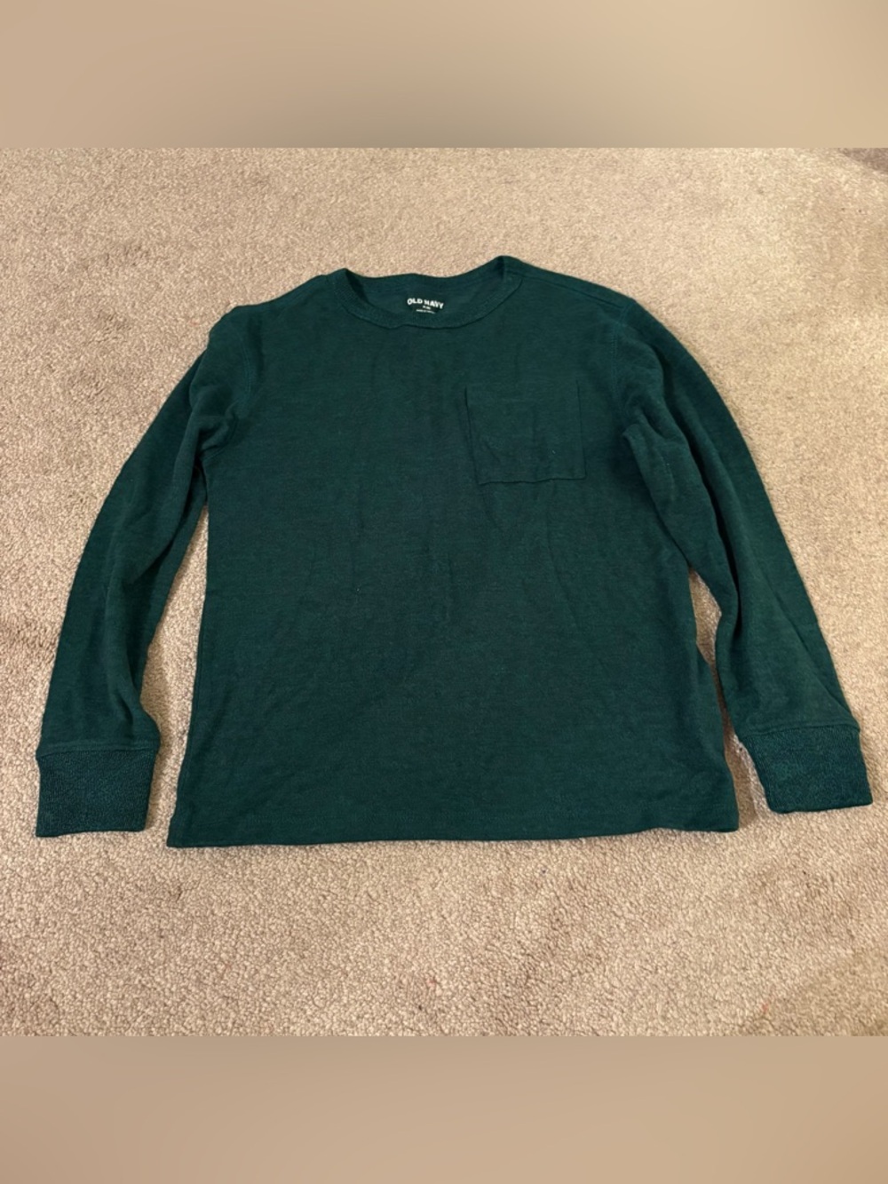 Old Navy boy’s size 8 medium Long Sleeve Pocket Tee - Dark Green